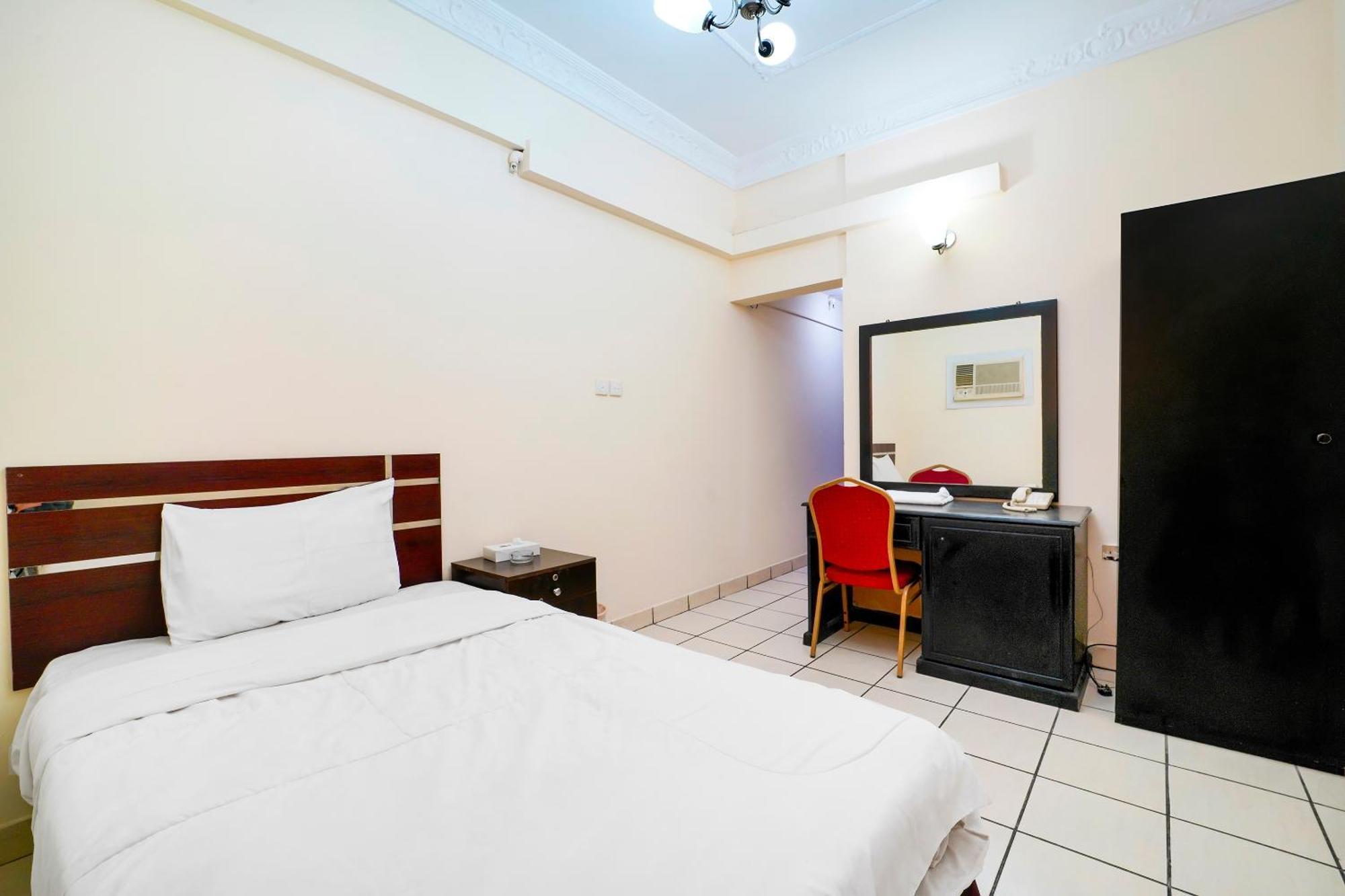 Oyo 124 Al Salam Palace Hotel Манама Экстерьер фото